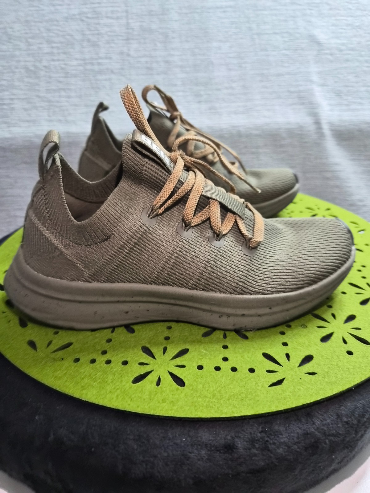 REI Co-Op Beyonder 00022950 Womens US 6 Running Shoes Green Athletic Sneakers