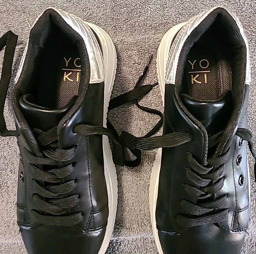 Yoki Platform Fashion Casual Platform Sneakers Lace Up Sz 8. Black/silver Noy