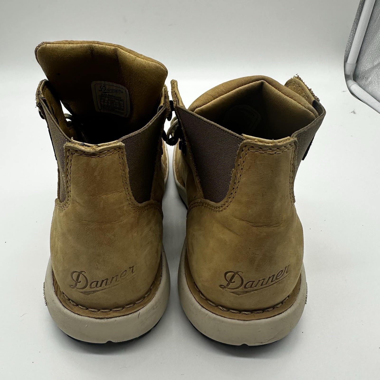 Danner Vertigo 917 Waterproof Gore-Tex Boots Woman 7 Prairie Sand Vibram Outsole
