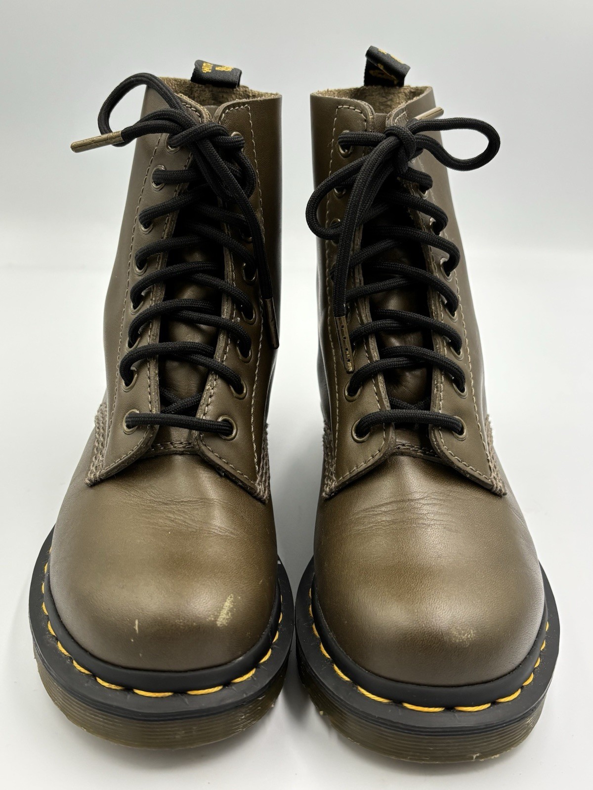 Dr Martens Size 36 Olive Green Boots 1460. Unisex
