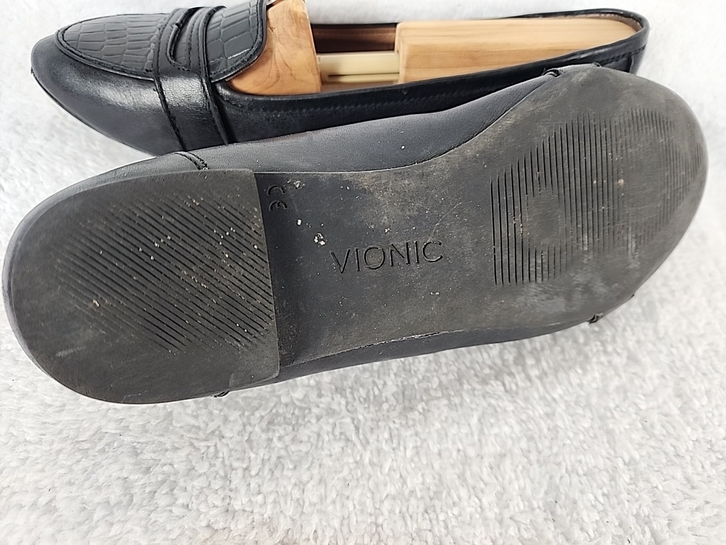 Vionic Savannah Flat Loafer Casual Shoes WOMENS 7.5 Black Alligator Look Leather