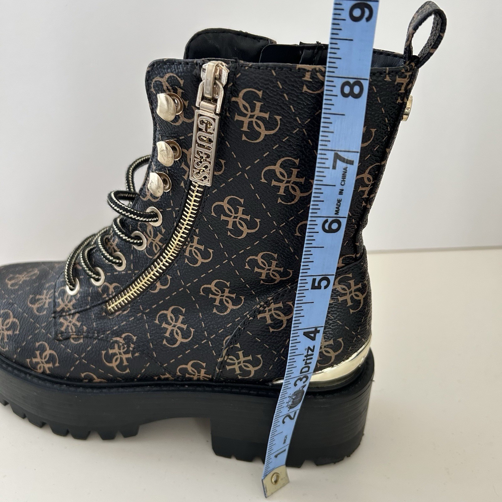 GUESS Womens Boots Size 6.5 Brown Logo Zipper Lug Sole Fearne Round Toe Combat