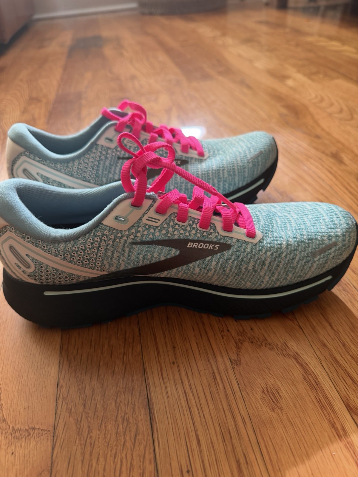Brooks Ghost Women’s Size 8
