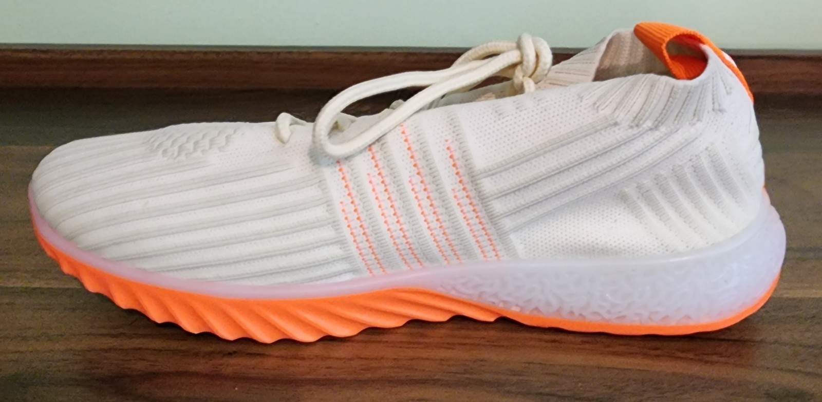 Danskin Womens Positive Neon Sneakers Knit Sock Lace Up Orange Cream Size 8.5