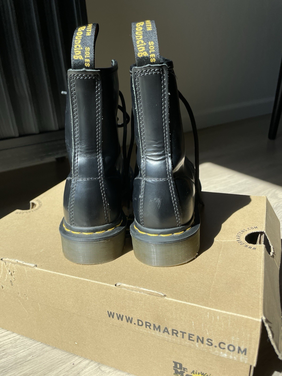 Dr. Martens 1460 Women’s Original Smooth Leather Lace Up , Size 7 US