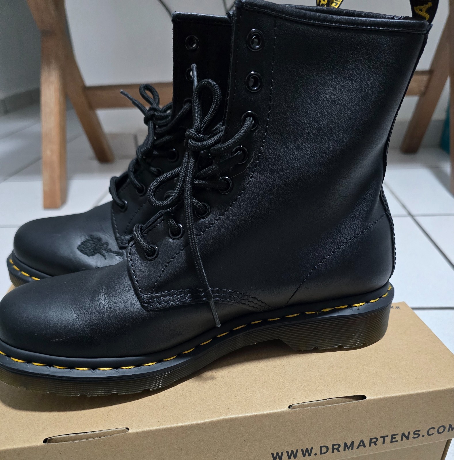 Dr Martens 1460 Vonda Mono Black Floral Boots Women’s US 9 EU 41 Worn Once