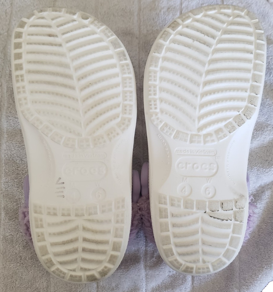 Crocs Baya Lined Fuzz Strap Women’s Size 6 Clog White Lavender 206633-577