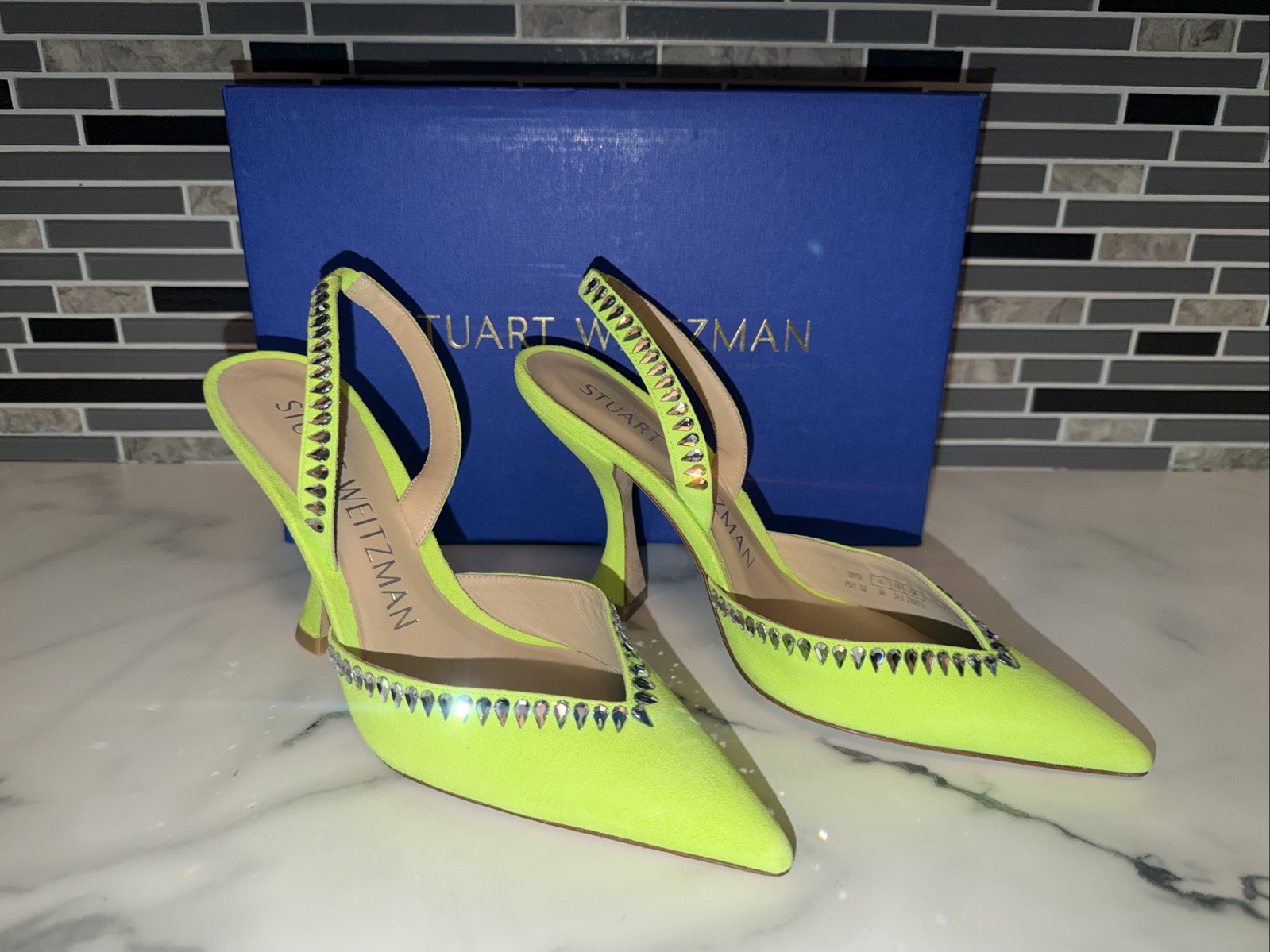 Stuart Weitzman GEMCUT XCURVE 100SLINGBACK Neon Green Suede Swarovski Crystal 6B
