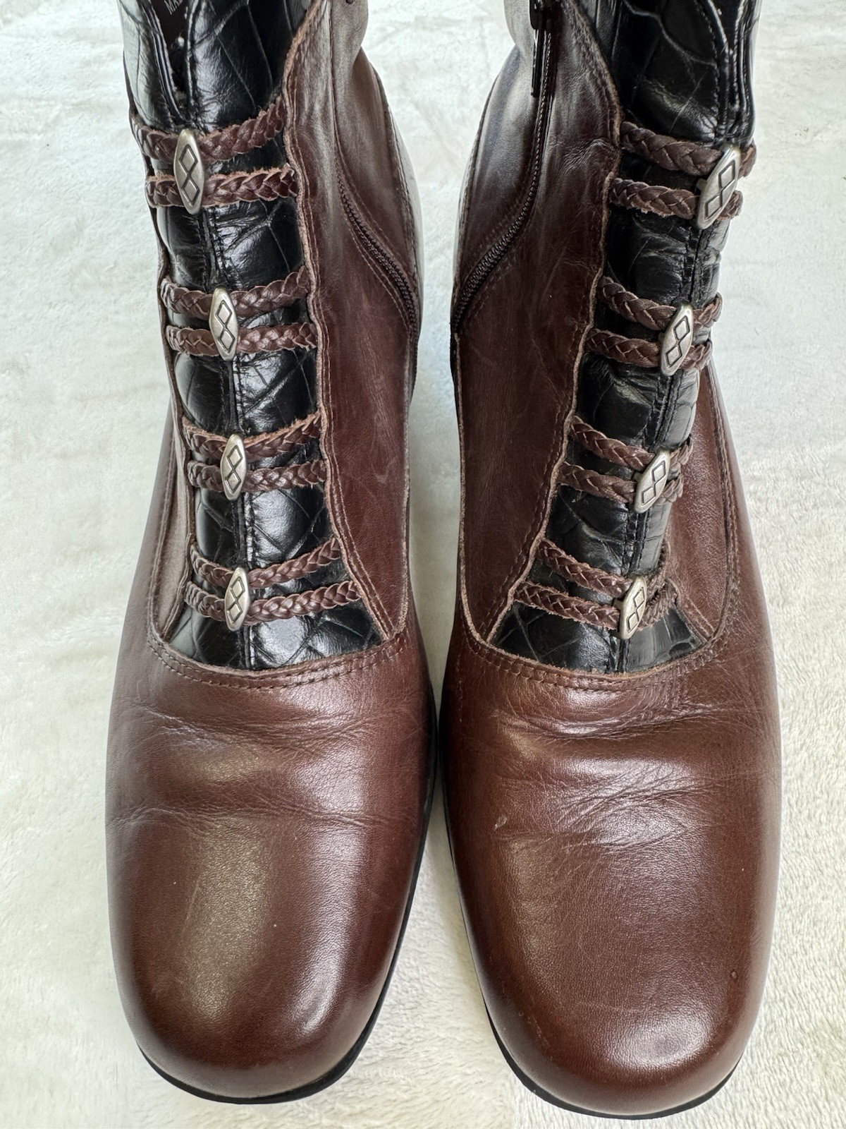 LONDON FOG Sibelen Women’s 9W Brown Zip Ankle Boots Leather Upper