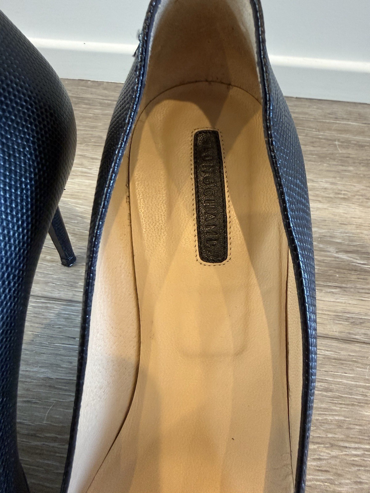 Longchamp Black Textured Leather Pumps Size: EU 36.5 / US 6.5