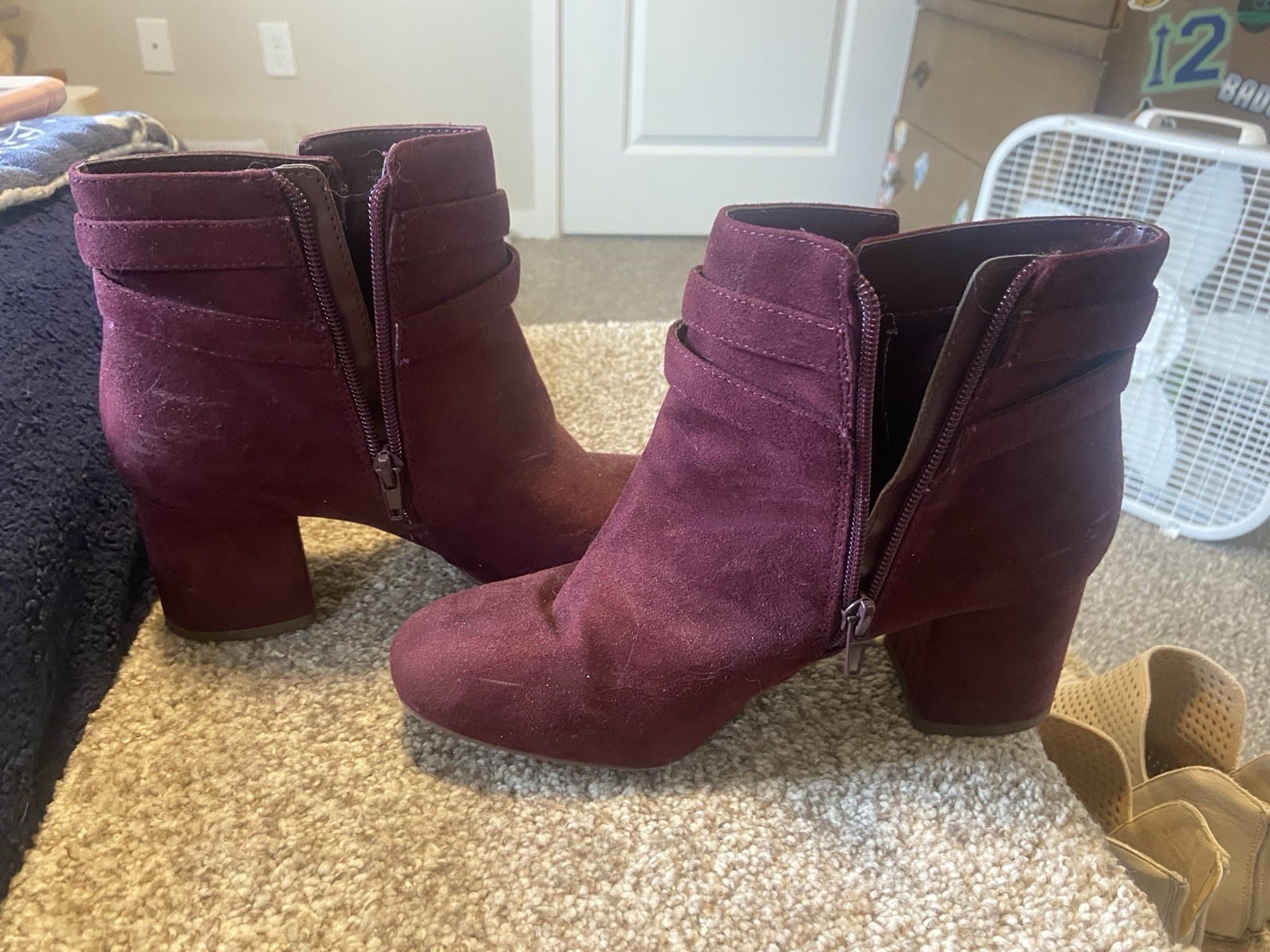 Kelly & Katie Women’s Burgundy Suede Ankle Bootie Pointed Toe Zip Size 8
