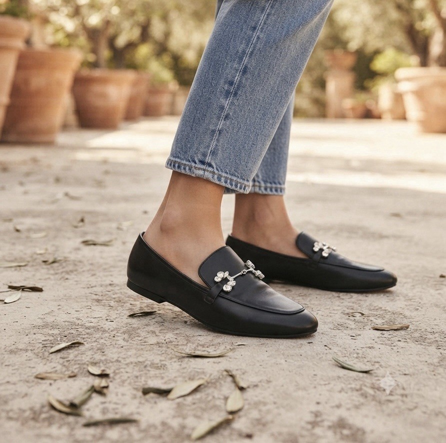Nine West Black Leather Women’s Embellished Loafers size 7.5