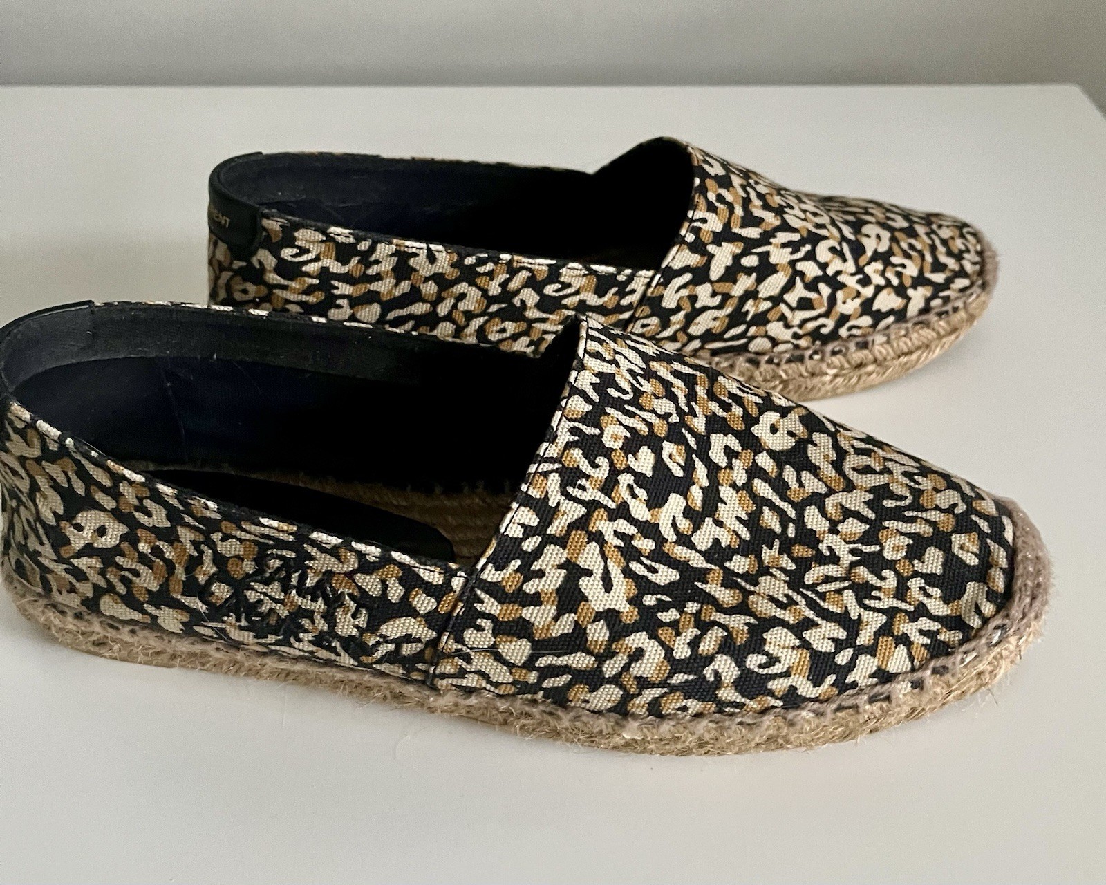 SAINT LAURENT Animal Print Canvas Espadrille Slip-On Flats EU 38 US 7.5