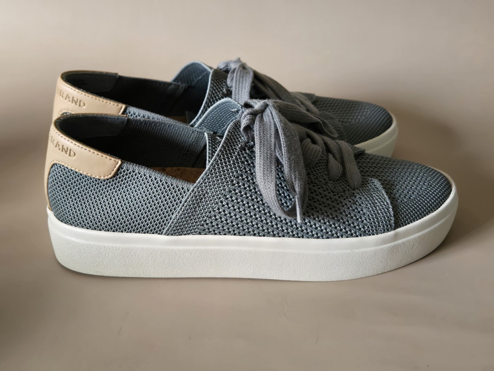 New Lucky Brand Women’s Talena Knit Lace-Up Sneakers Size 8M Lead Color