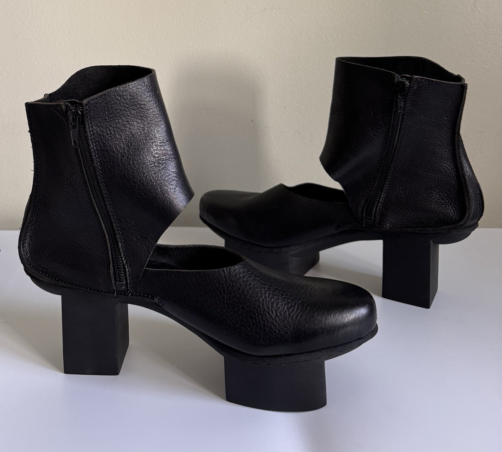 Trippen Happy Collection Split Platform Leather Ankle Boot with Cutout EU 41