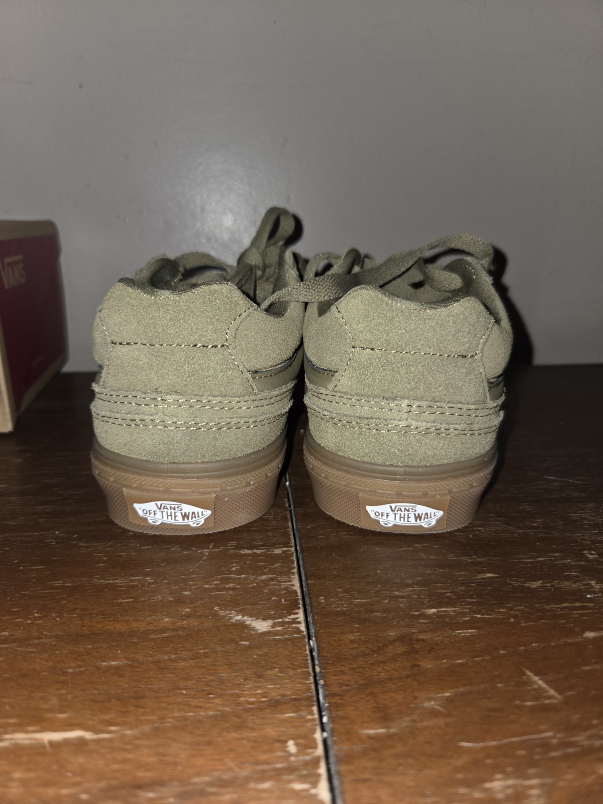 Vans Caldrone Gothic Olive Translucent Gum Sole Sneakers Womens Size 6