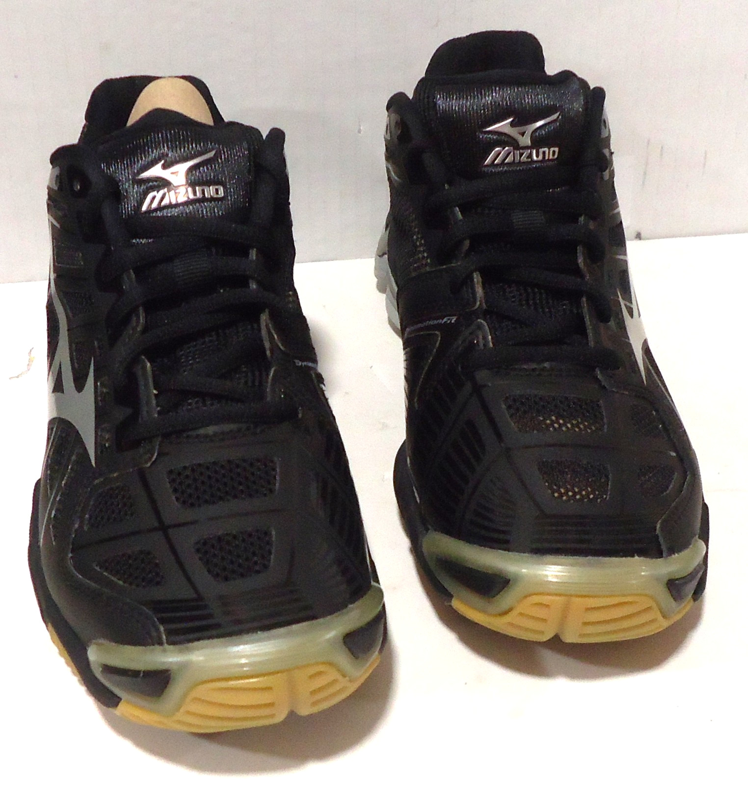 Mizuno Wave Lightning Z4 Volleyball Sneakers Shoes Women Size 7 Black- New w Box