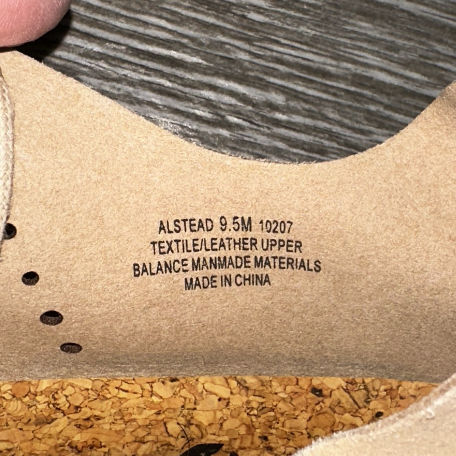 OTBT Alstead Comfort Sneaker Beige Vegan Suede Streetwear Activewear Women’s 9.5