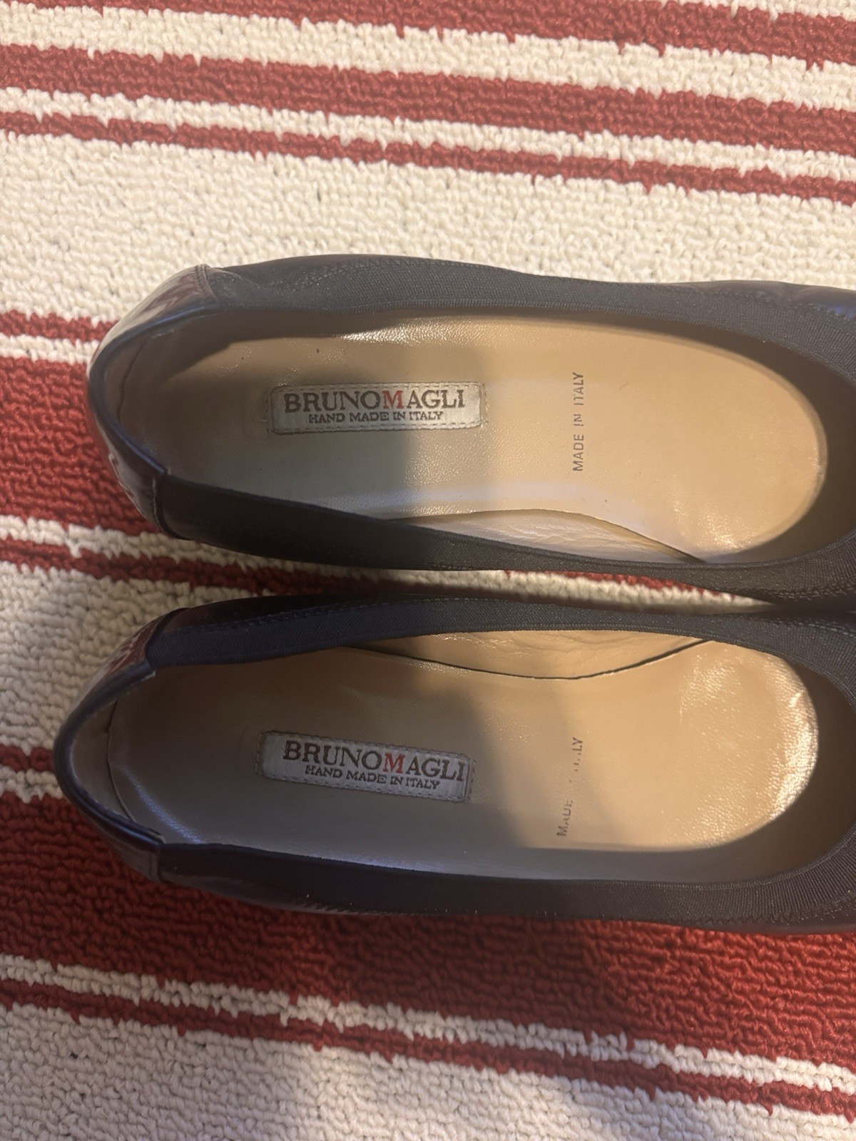 Vintage Bruno Magli Womens Black Leather Cap Toe Round Toe Block Heel Pump US 7