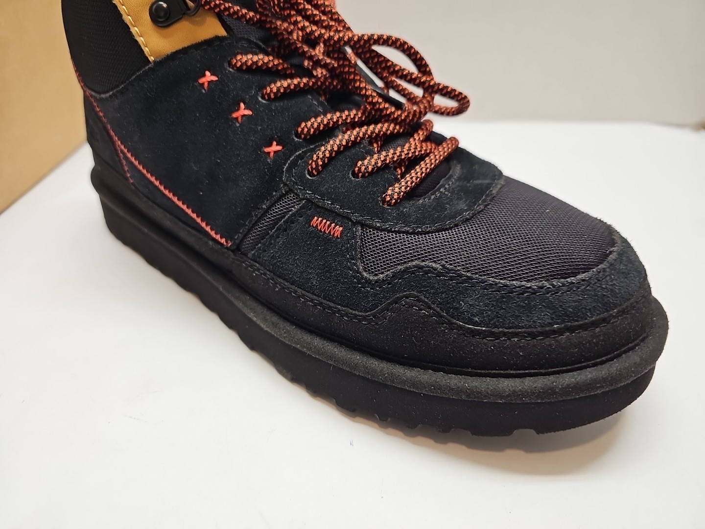 UGG Highland Hi Heritage Size 11 Sneaker Boot Black Suede Textile Mesh