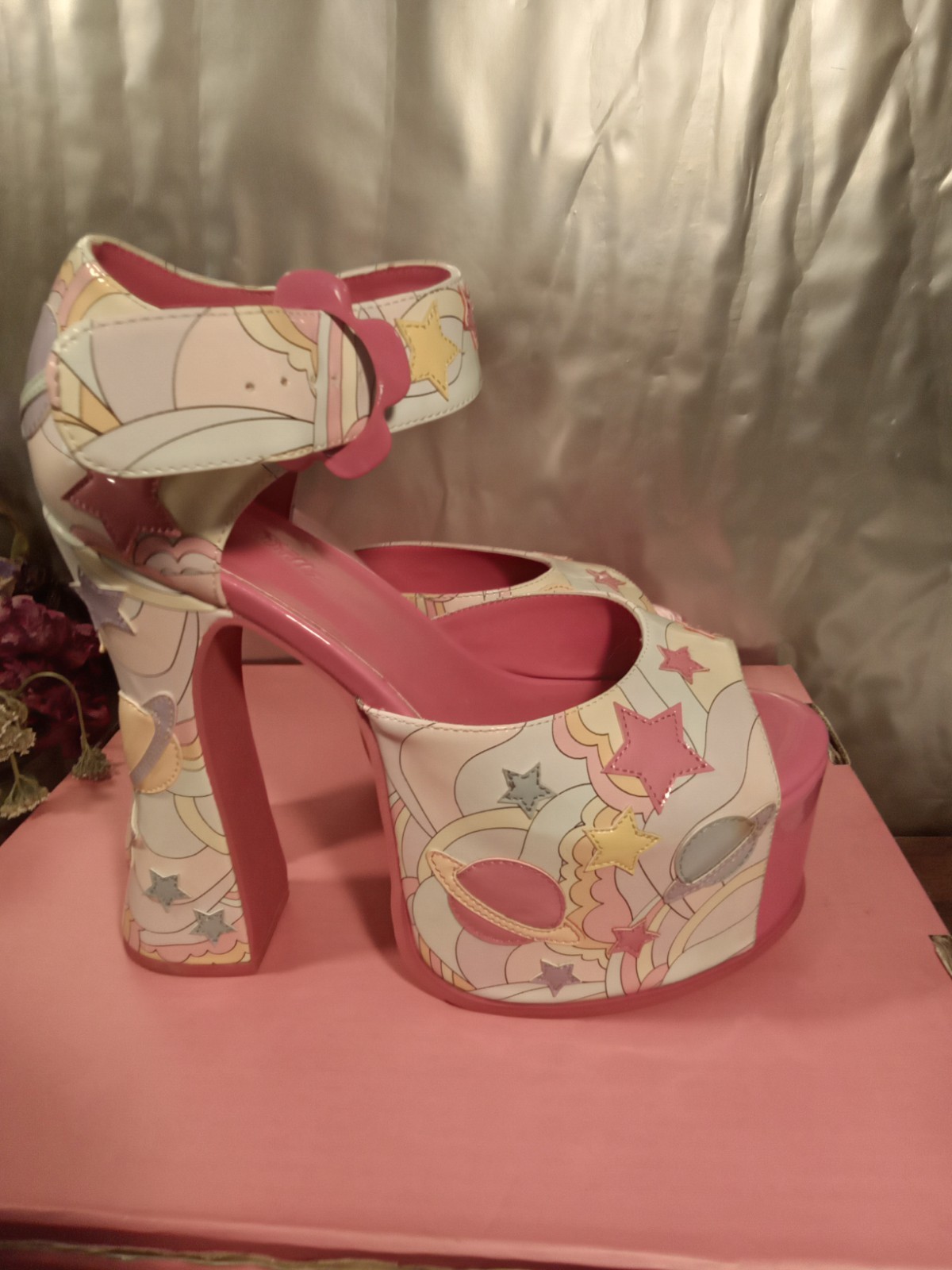 Sugar Thrillz GROOVY GALAXY Platform Heels – Size 9M ST21-138