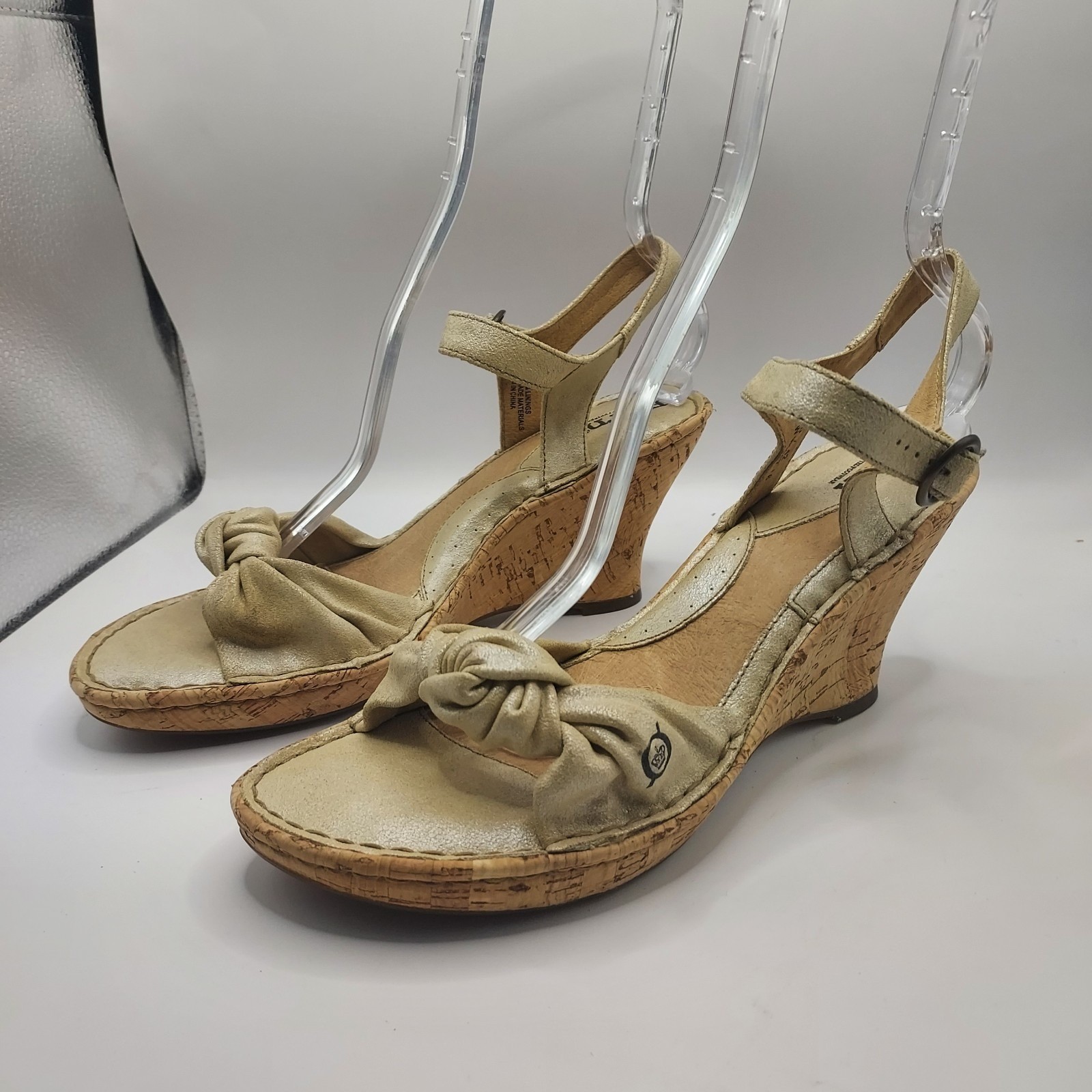 Born Wedge Sandals Sz 10