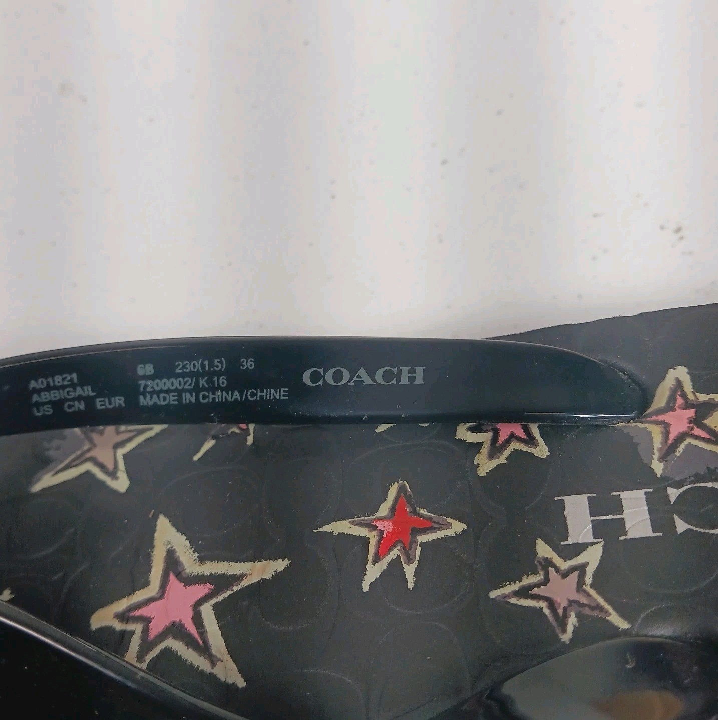 Coach Abbigail Stars Print Flip Flops Thong Sandals Womens Size 6 Summer Beach