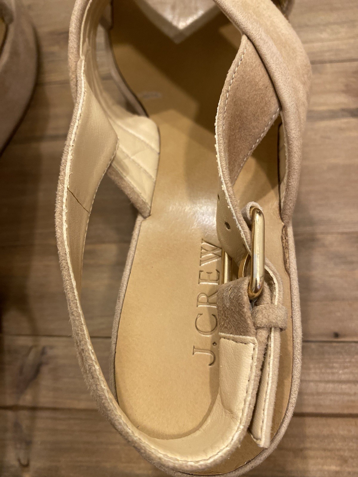 Size 8 – Women’s J. Crew Leather Platform Sandal, w/ Gold Toned Buckle Closure