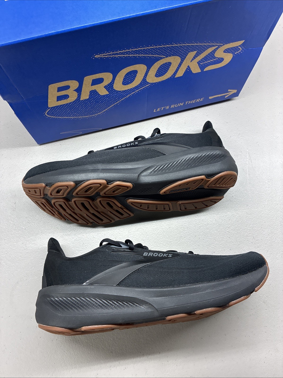 New Brooks Revel 9 Shoe Black Black Gum Women’s 9.5 B 120489-1B-070 With Box