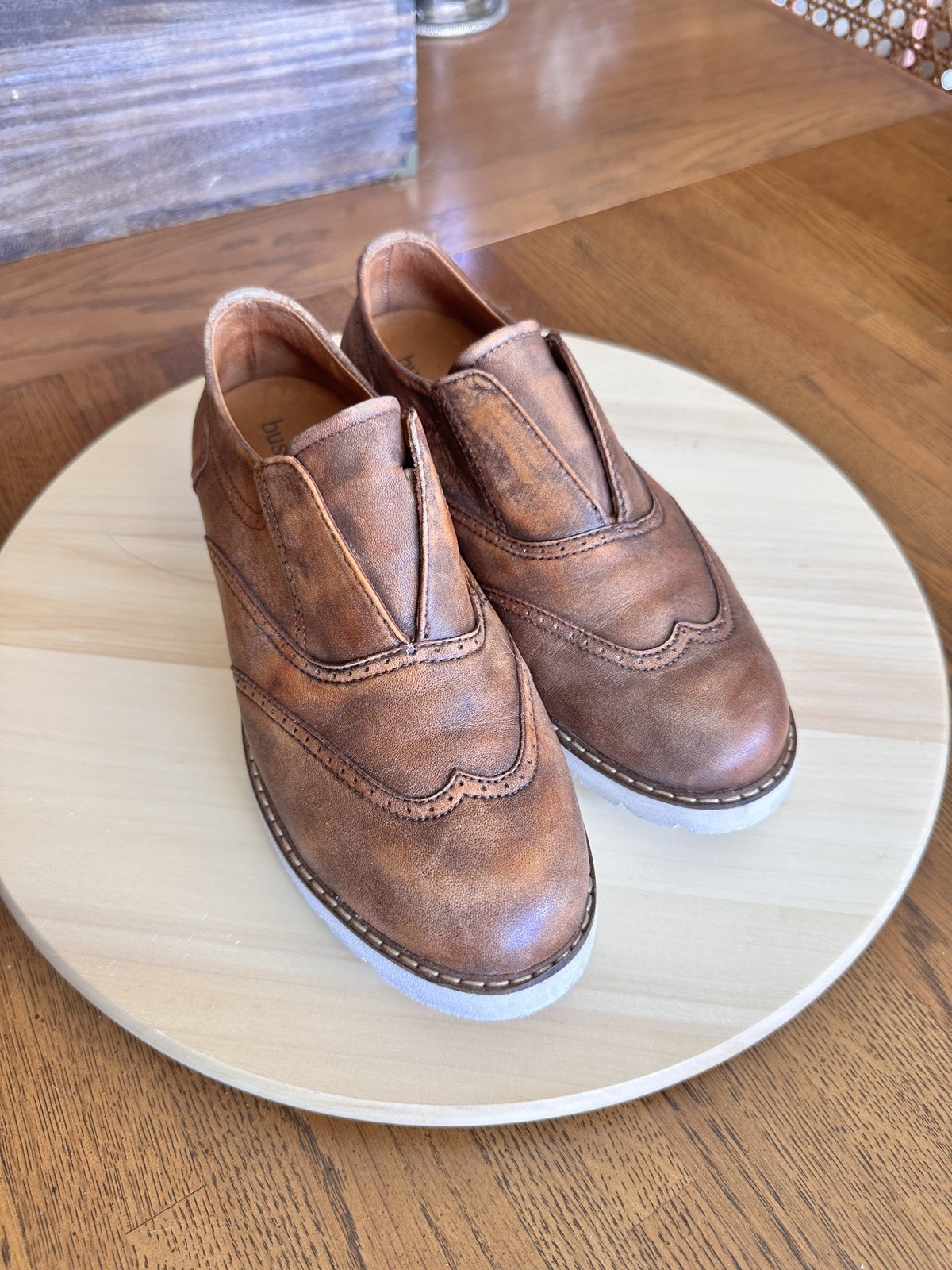 Libby Liverpool Women’s Oxford Shoe – Bussola est 1978 Brown – Size 8 US