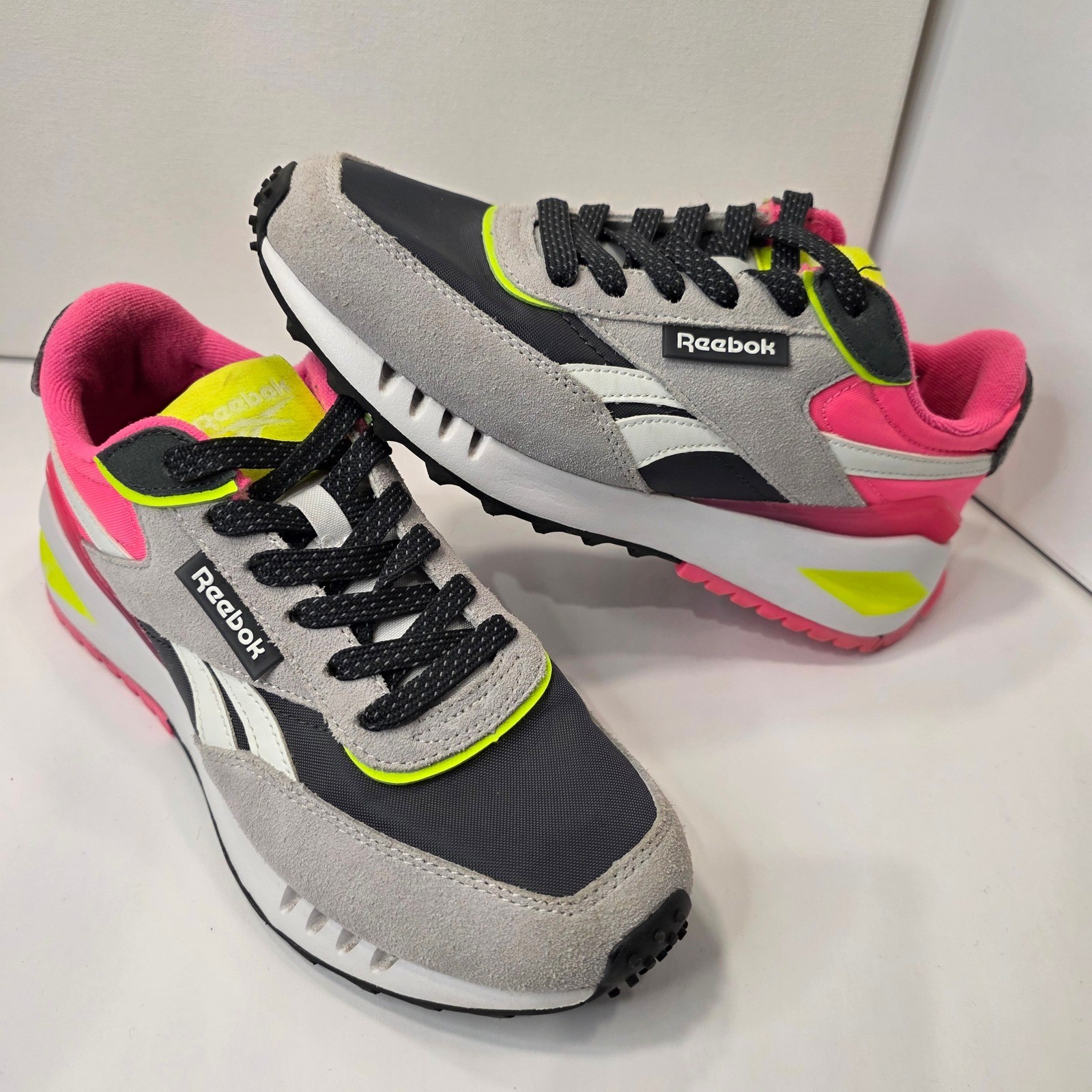 Reebok Classic Legacy Sneakers Womens 7 Grey Pink Ortholite Retro Athleisure