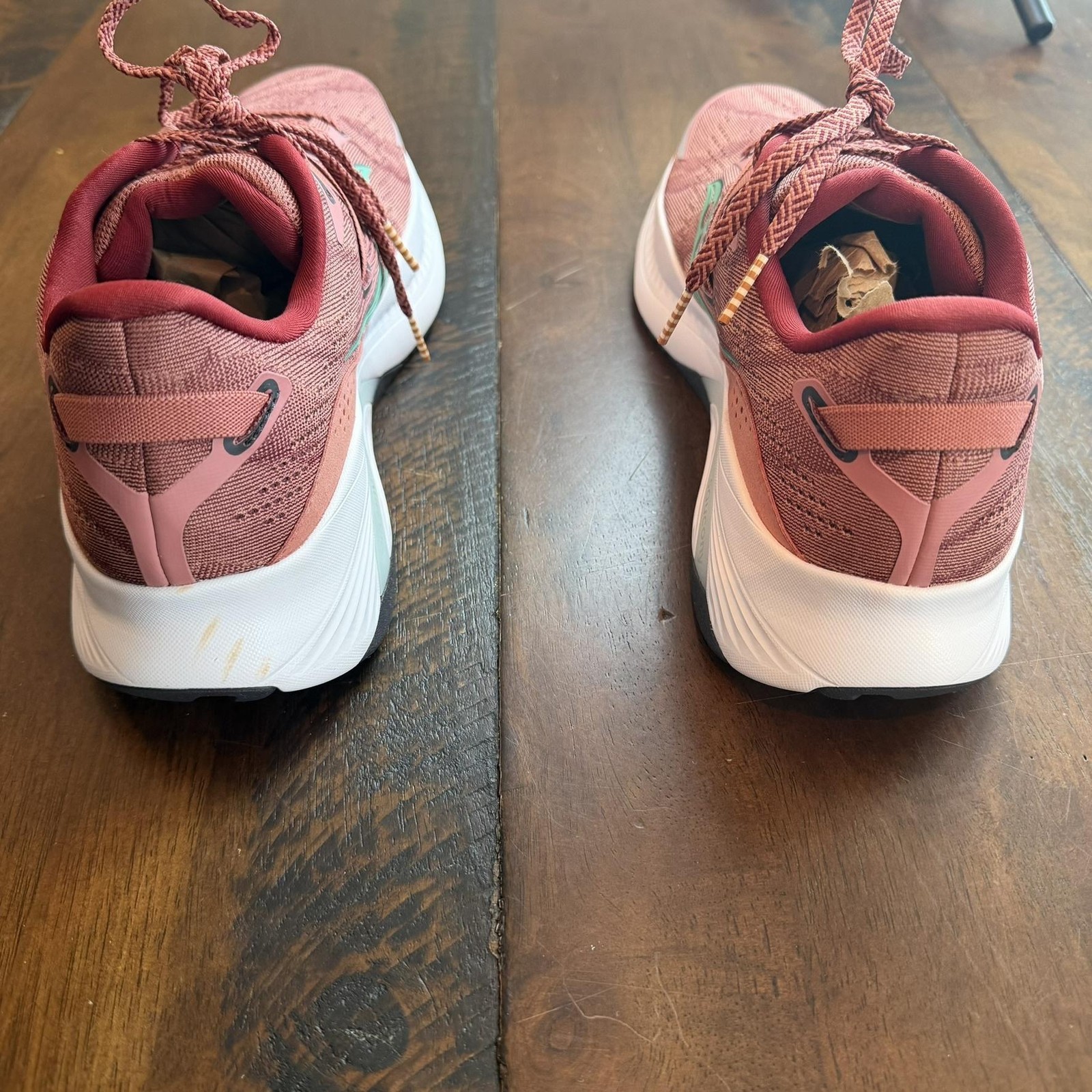 Saucony Guide 16 Shoes Womens Size 11 Pink Running Cushioned Sneakers S10810-25