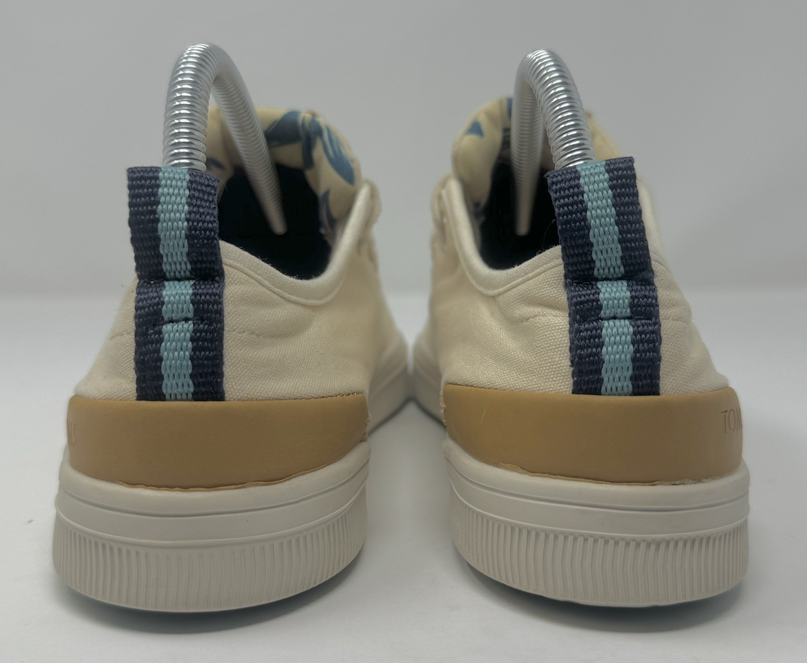 Size 7.5 – Tom’s trvl lite Women Canvas Beige Walking Lightweight Casual Daily