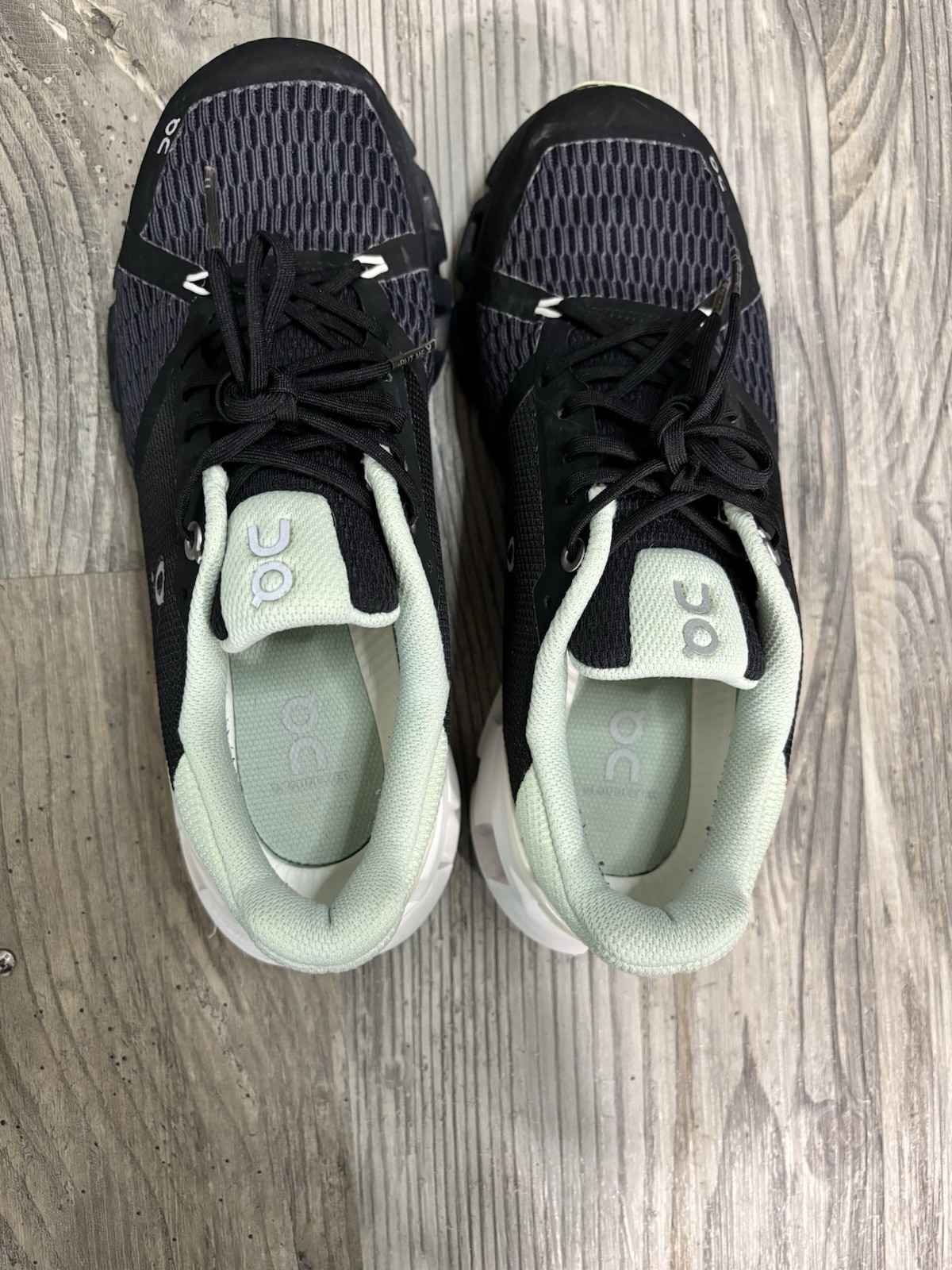 On Cloud Cloudflyer Black Blue Athletic Shoe Women’s 7.5