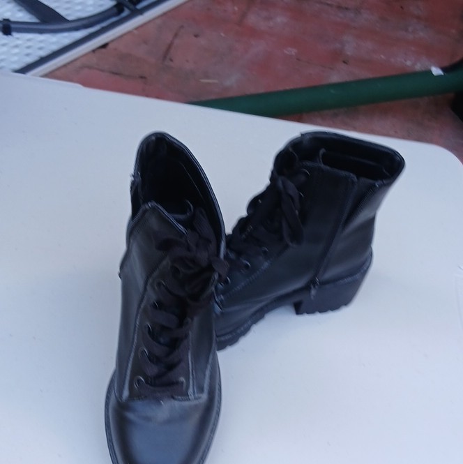 A New Day Black Lace-Up Combat Ankle Boots Side Zipper Lined Slip Resist 9