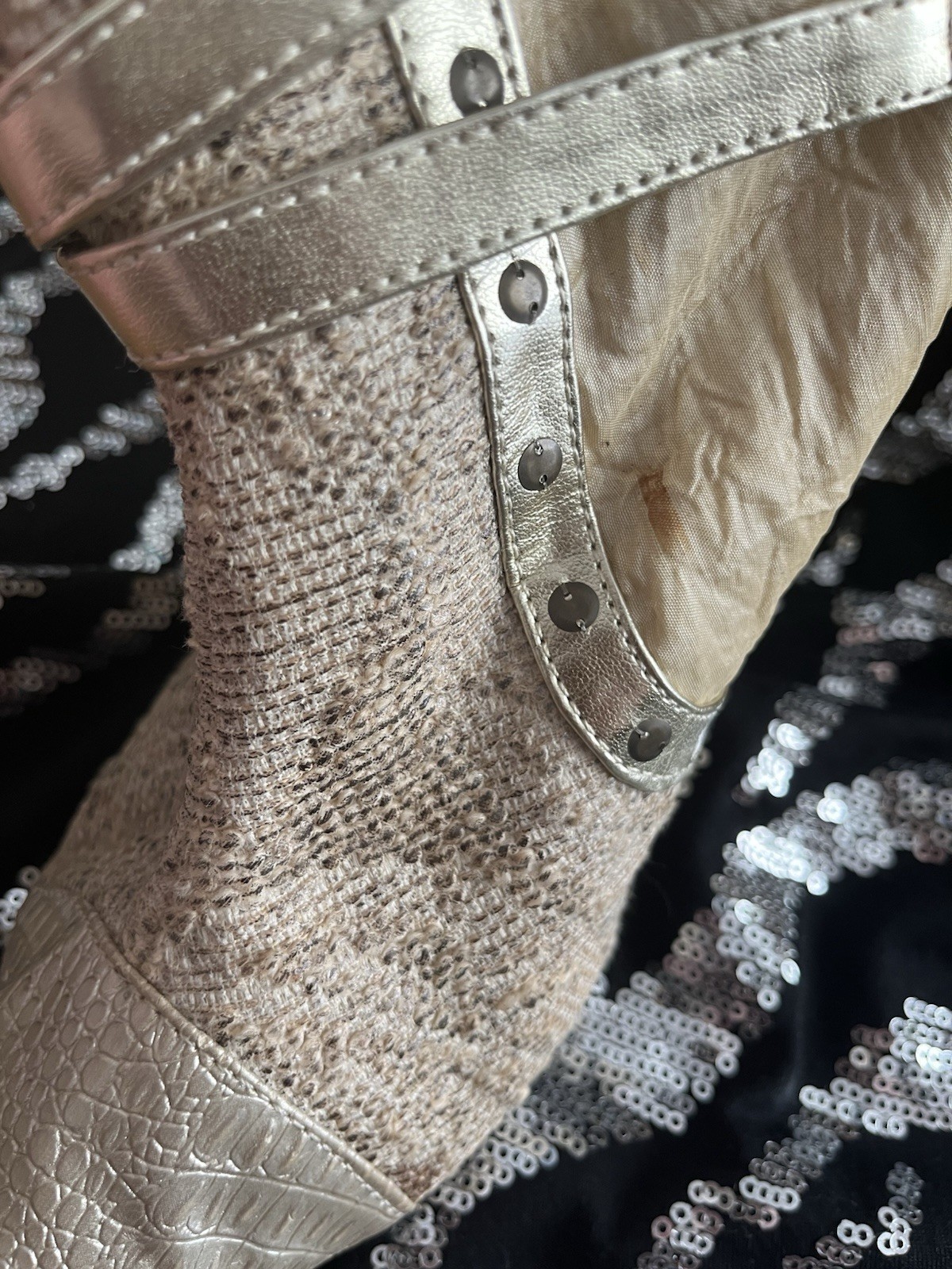 Wild Rose Women’s US 10 Knee High Croc Beige Boots Pointed Toe Buckle Chain