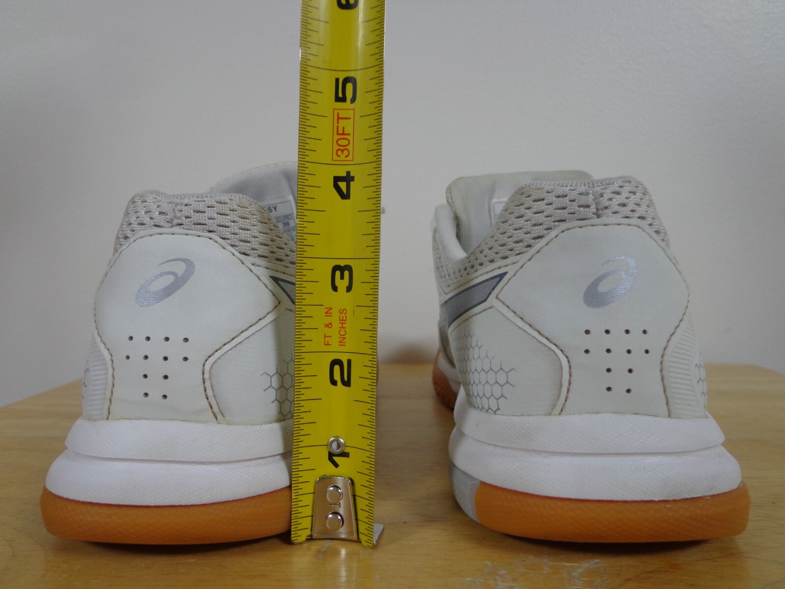 Asics Gel-Rocket (B756Y) Athletic Women’s Shoes White Color Size 7.5