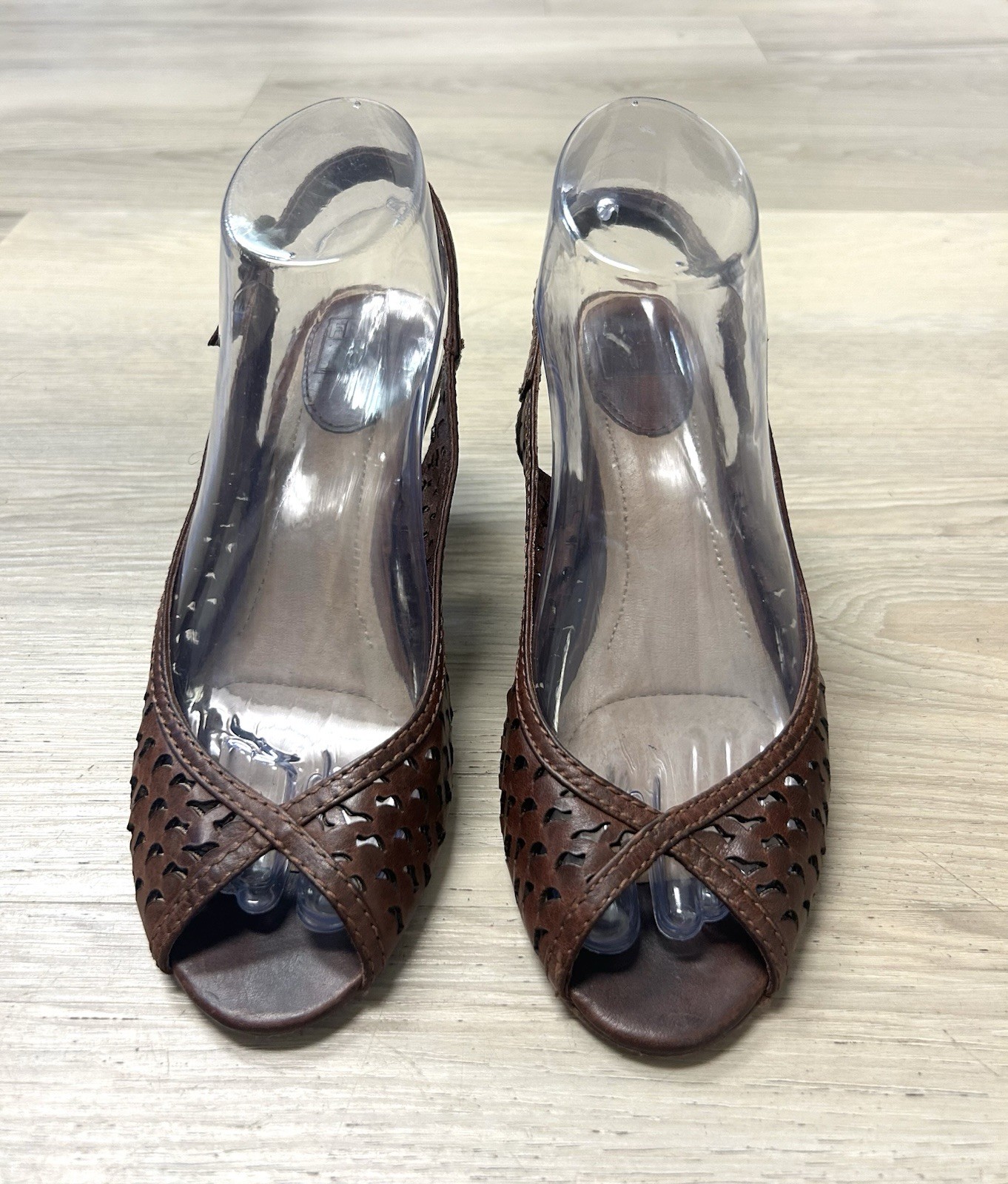 Frye Sandals Maya Brown Leather Cutout Slingback Pumps Studded Women Sz 7.5M