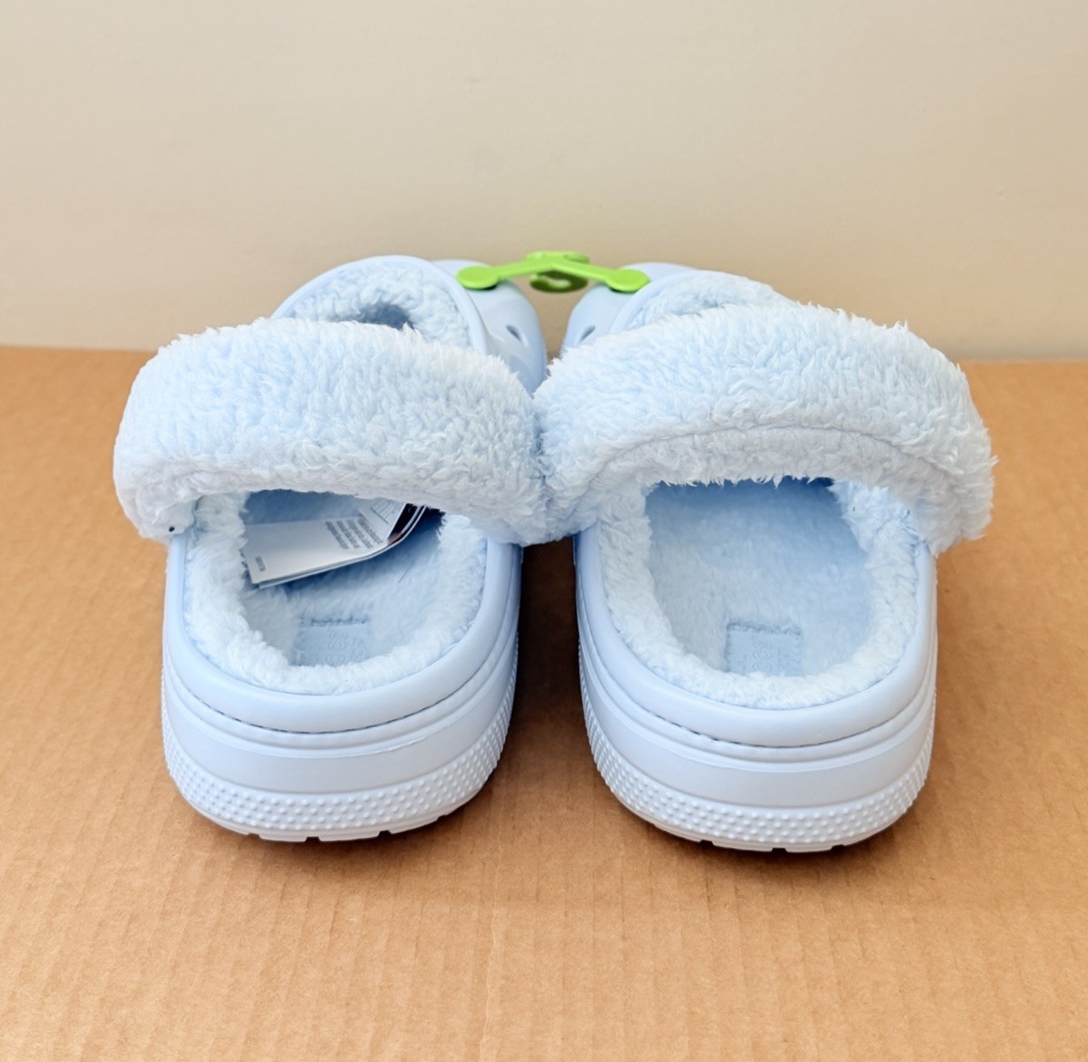 CROCS Baya Faux Fur Lined Clogs Women’s Size 9 | Men’s Size 7 | Mineral Blue