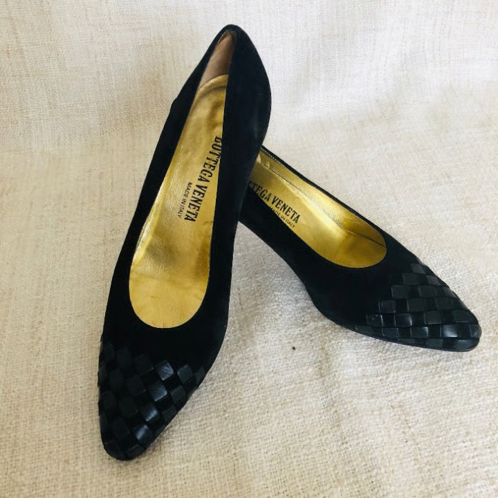 Bottega Veneta Black Suede Pointed Toe Pumps Woven Toe 8B