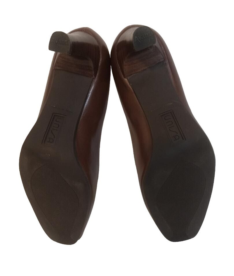 Unisa Shoes Claudine Womens Size 8B Brown Leather Heel 2.5 Inch Pumps Medallion