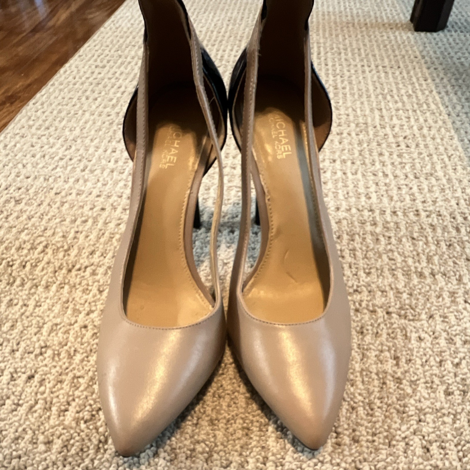 MICHAEL Michael Kors Beige/Black Pointed Toe Stiletto Leather Pumps 6M