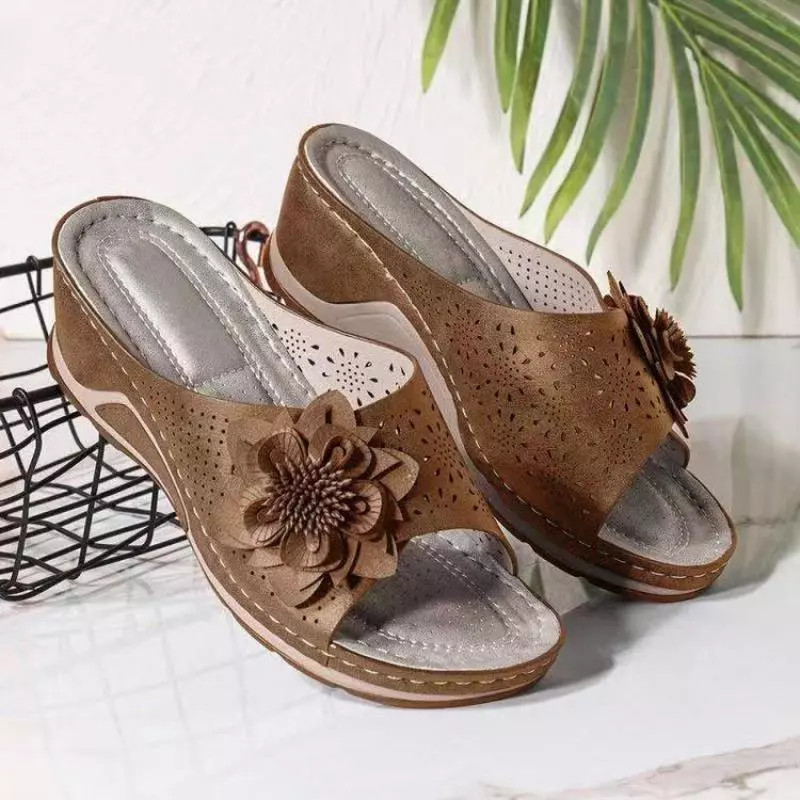 Summer Women Slippers Platform Female Sandals Fashion Flower Hollow Wedge Beach