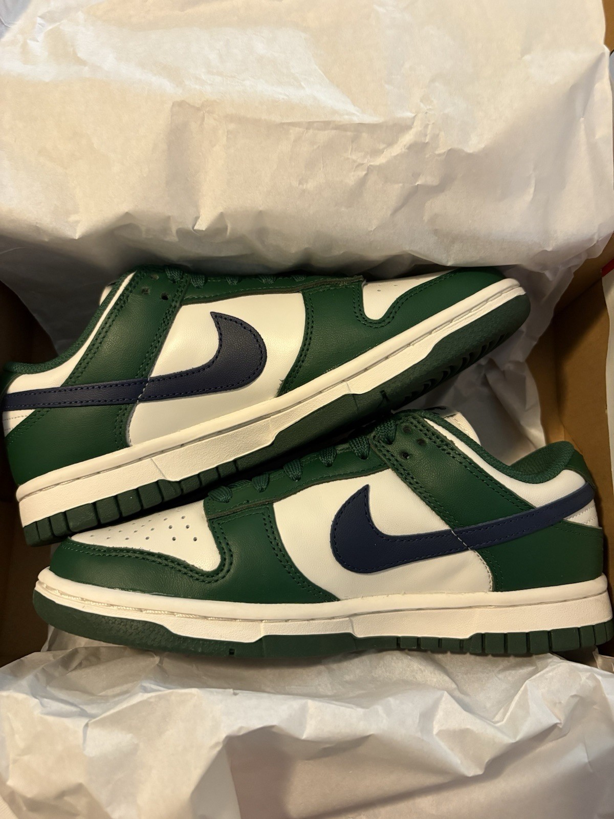 NIKE DUNK LOW GORGE GREEN WOMEN’S