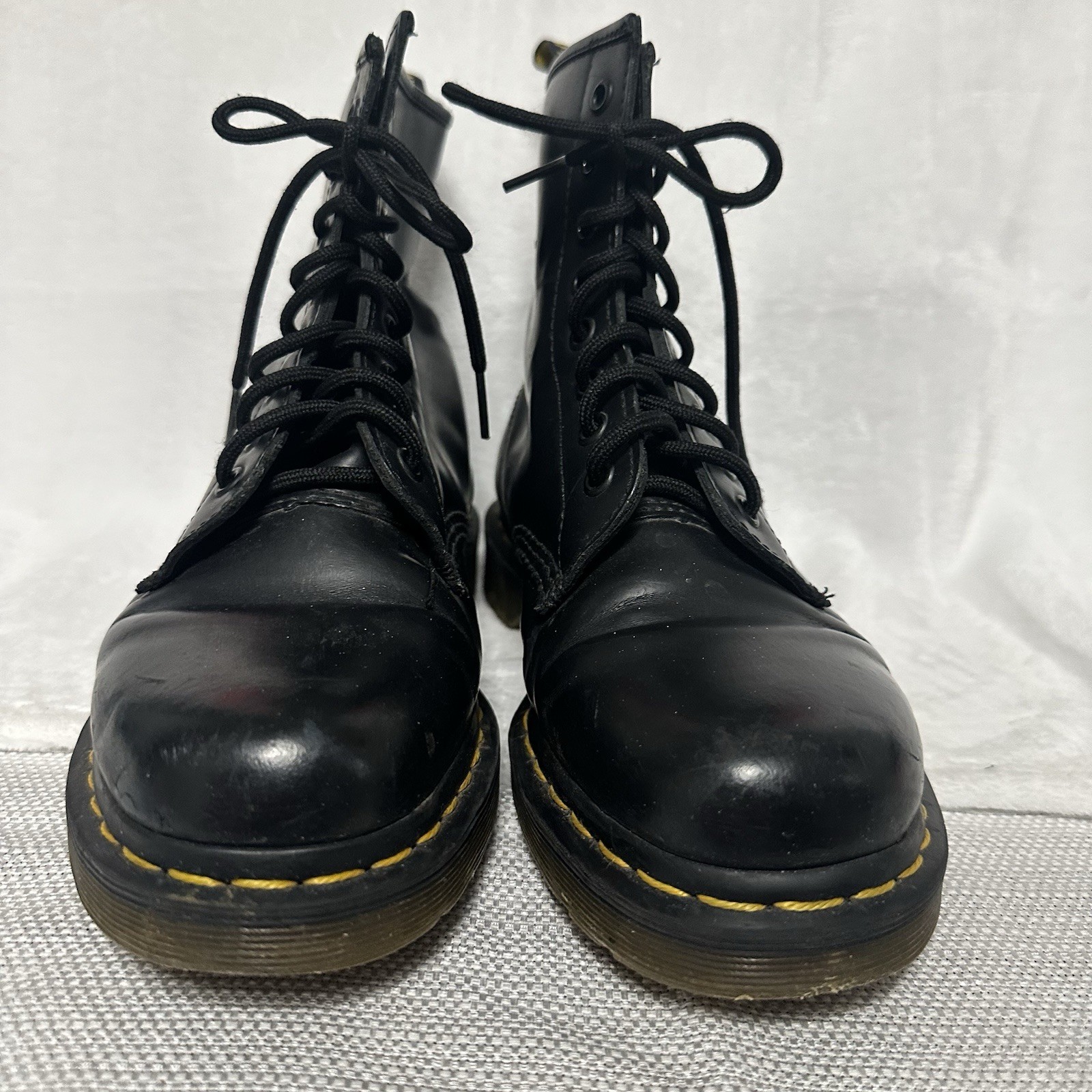 Dr. Martens 1460 Black Leather Round Toe Lace Up Ankle Boots Women’s Size 7