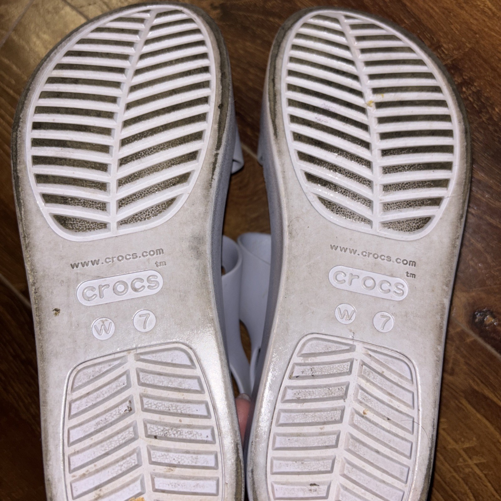Crocs LiteRide Brooklyn Strappy Sandals Women’s Size: 7 Color: Mushroom/Stucco