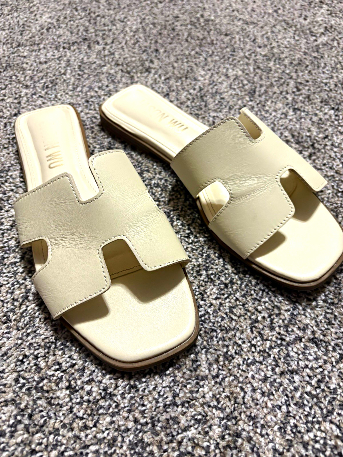 Jason Wu Ivory Slide Sandals Women’s 8.5 Open Toe Slip-On