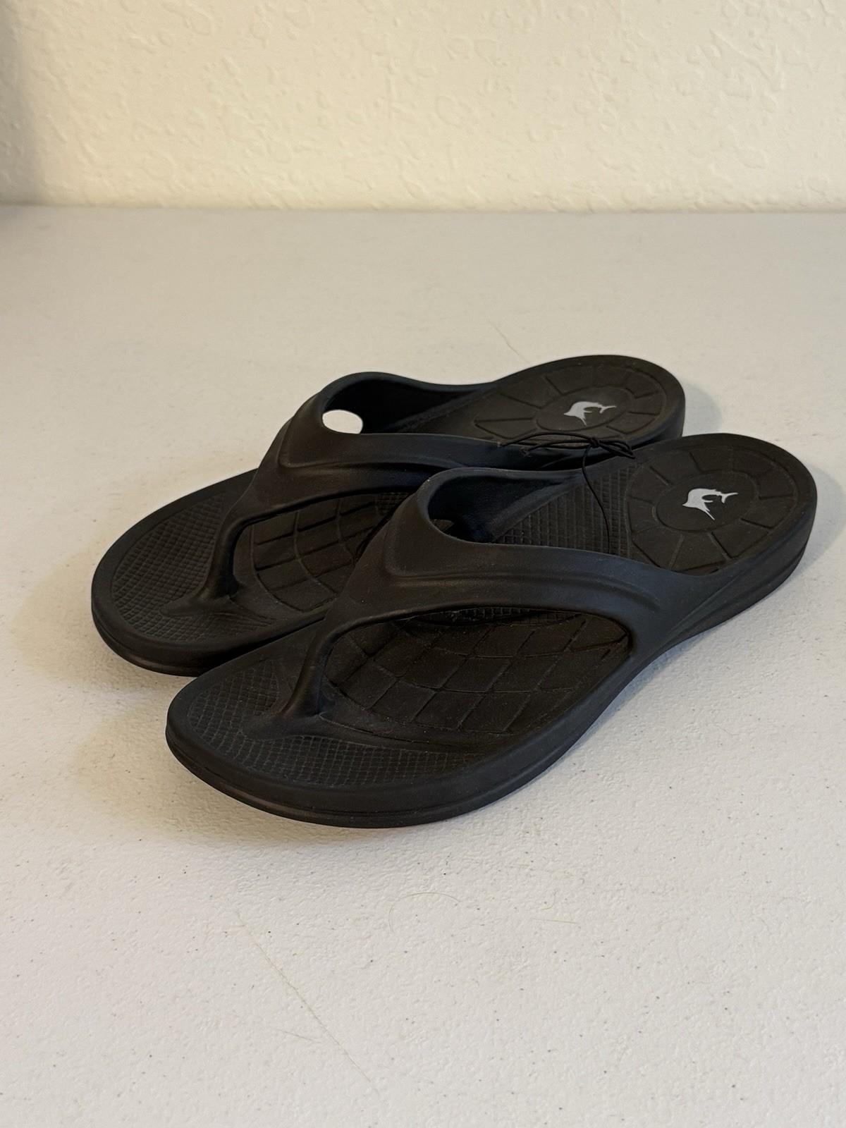 Reel Legends Unisex Flip Flop Vero Sandals Black Women’s Size 10 / Men’s Size 8