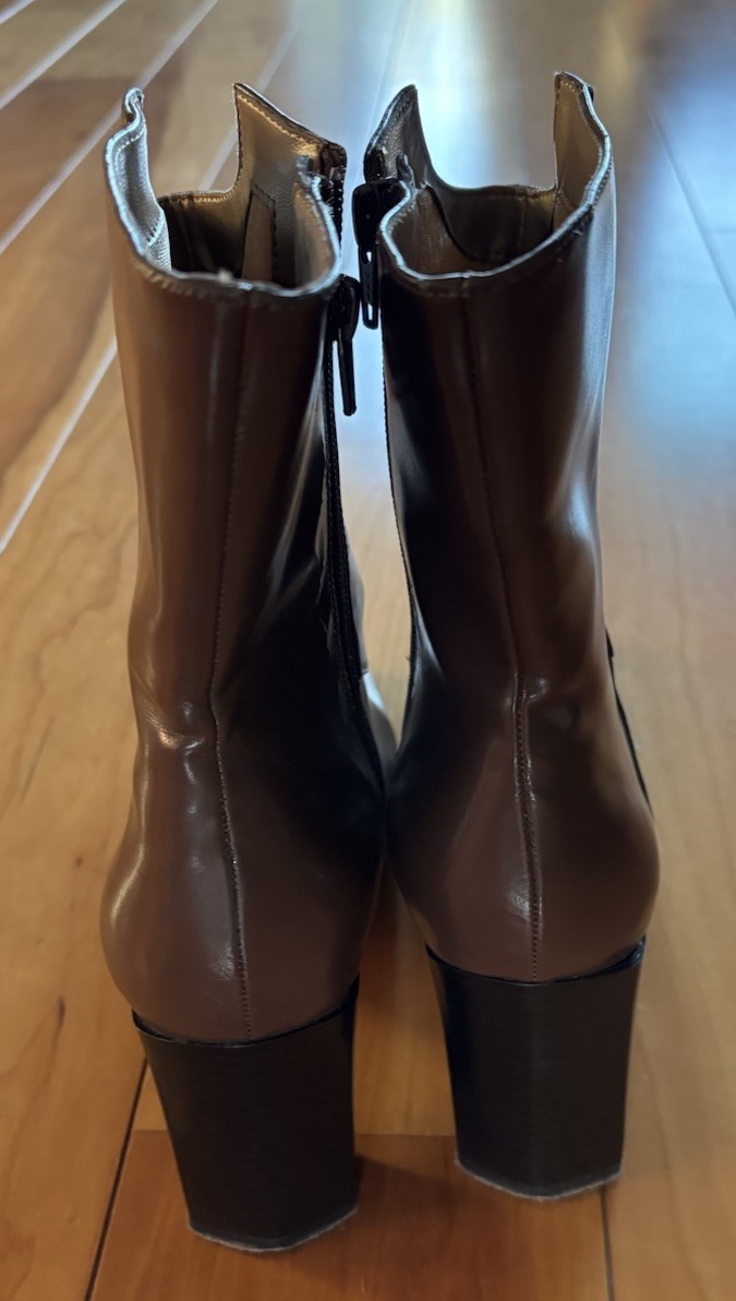 Suzanne Somers Mod Boots Brown Faux Leather Ankle Boot Lined 7.5 M 3.25″ Heel