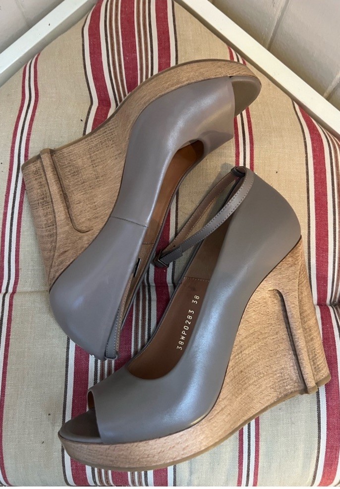 Maison Martin Margiela Taupe Peep-Toe Wood Wedge Heels Size 38 US 8
